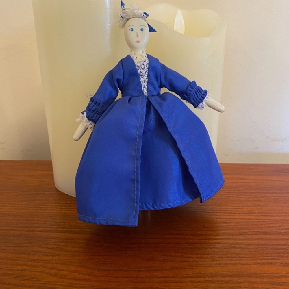 American Girl Felicity’s “Fashion Doll” Matching Accessory, by Pleasant Company